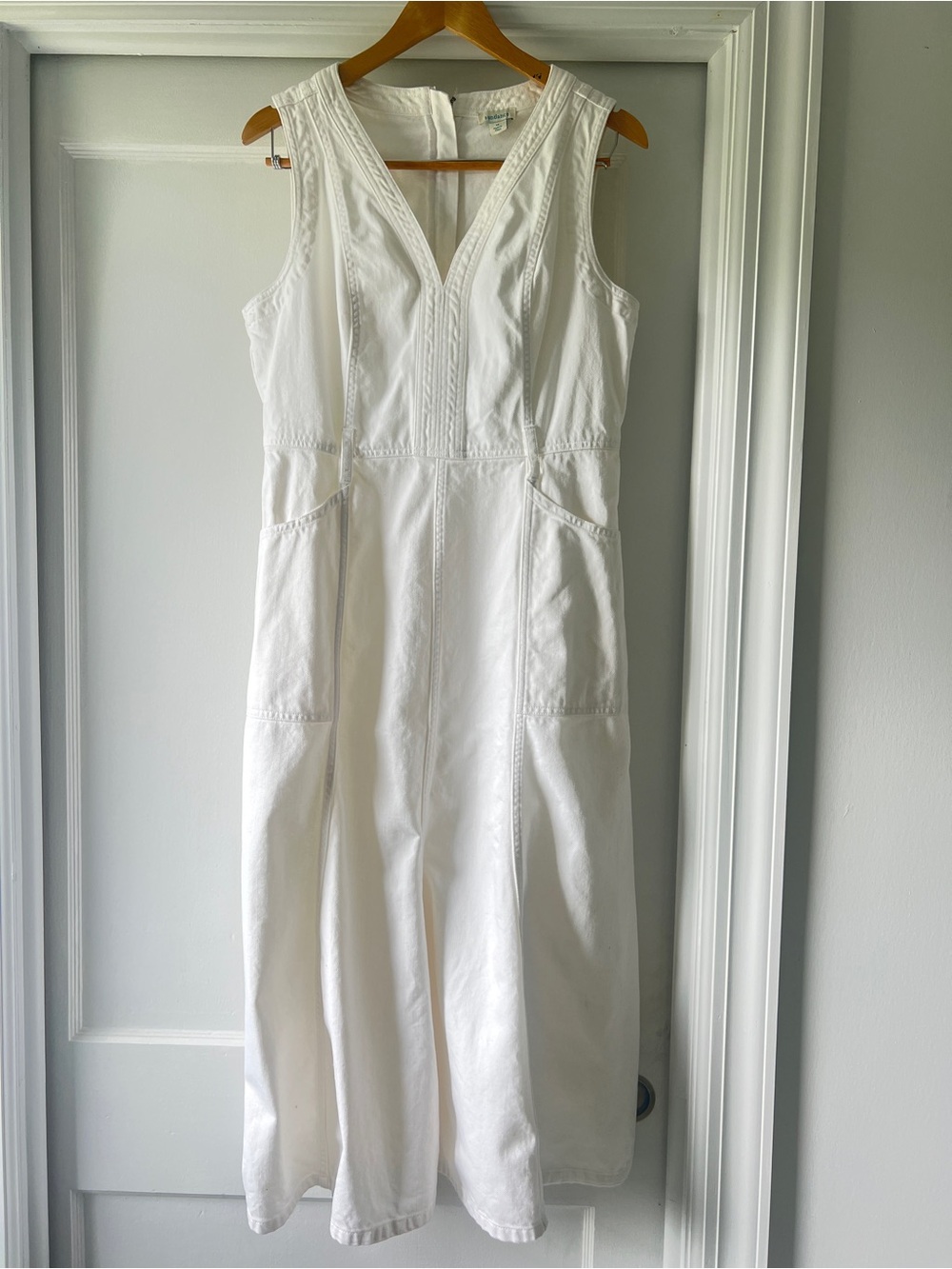 Sundance white cotton twill Sleeveless White V-Neck Maxi Dress - Picture 9 of 11